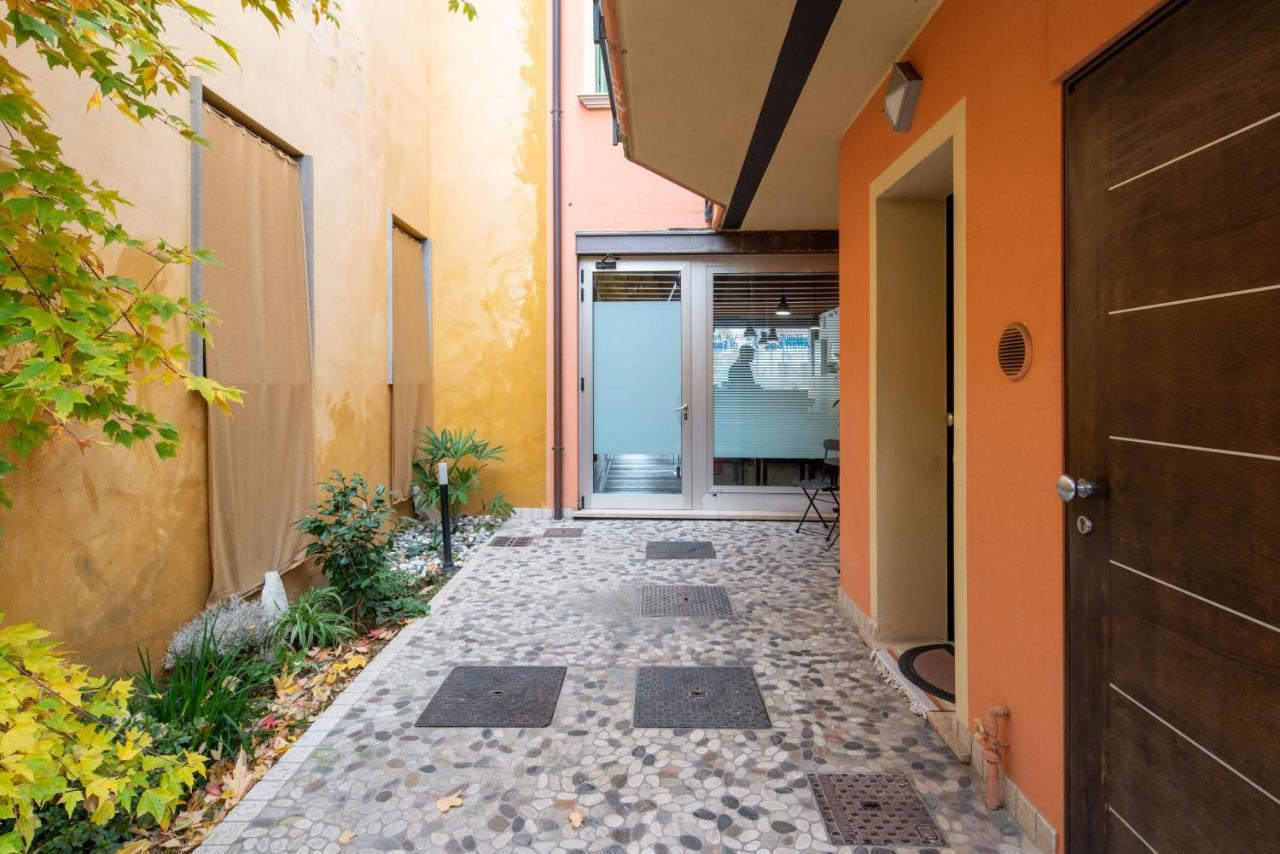 Venezia-Suite HemingwayA Pochi Passi Outlet Noventa di Piave Eksteriør bilde